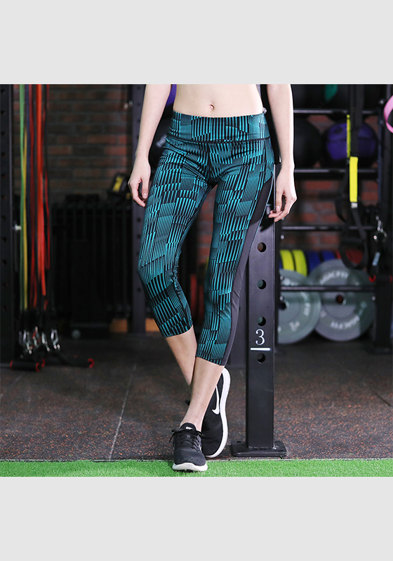 Quick-dry Vertical Stripe Capris Quick-dry Vertical Stripe Capris